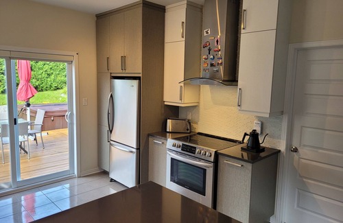 Mont-St-Hilaire Casa | Mt-St-Hilaire, 10 Minute walk to Train Station, train to downtown Montreal