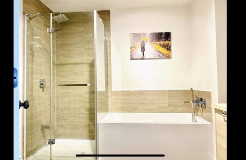 Vaudreuil Casa | MTL Holiday! Luxury Home : Close to Ski n Beach