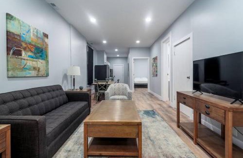 Old Town Apartamento | MTM Fully Furnished Rental in Old Town - 2 beds