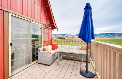 Lakeview Casa | Mtn and Golf Course View Oregon Outback Getaway!