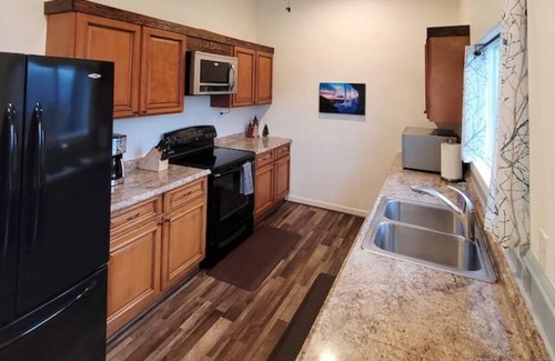 Monitor Casa | Mtn and River Views!