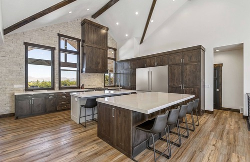 St. Charles Cabina | Mtn Shadow Lodge South with Indoor Sports Court (Sleeps 36) by Bear Lake Luxury