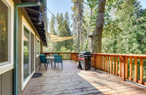 West Point Casa | Mtn-View Gem Deck, Grill and Fire Pit in West Point