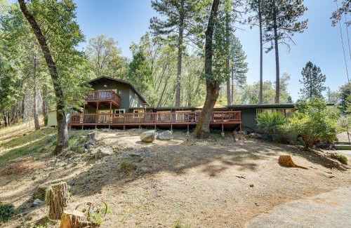 West Point Casa | Mtn-View Gem Deck, Grill and Fire Pit in West Point