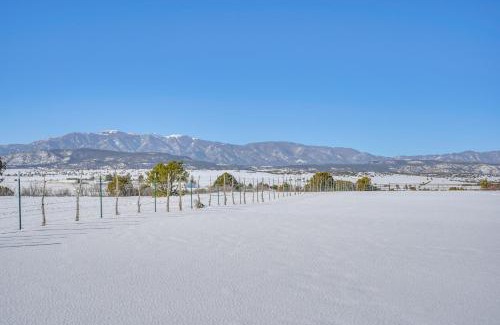 Pueblo Casa | Mtn-View Hideaway with Wood Stove in Pueblo!