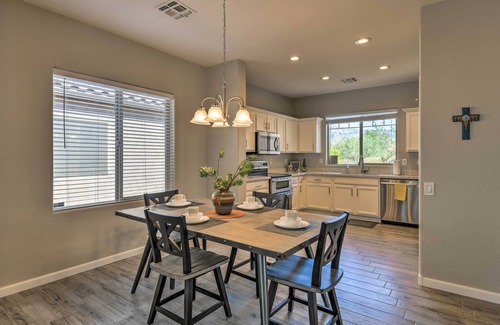 Gold Canyon Casa | ¡NUEVO! Gold Canyon Home w / Pvt Pool & Spacious Patio!