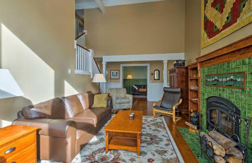 Frisco Casa | Mtn-View Home with Deck Walk to Dtwn Frisco!