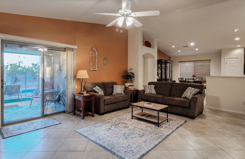 Dove Mountain Casa | Mtn-view home with private pool, grill, enclosed backyard, streaming, tennis, AC