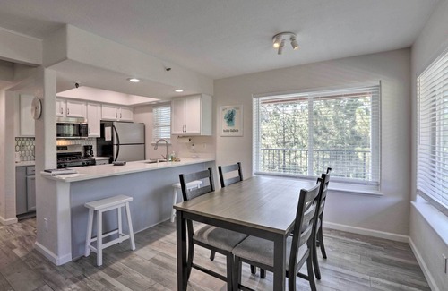 Tahoe Village Apartamento | Mtn-view Lake Tahoe Escape: 'heavenly Daze Chalet