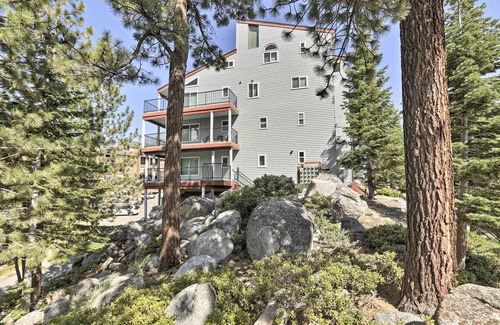 Tahoe Village Apartamento | Mtn-view Lake Tahoe Escape: 'heavenly Daze Chalet