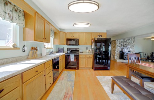 Garden Valley Casa | Mtn-View Oasis w/Pool Access in Garden Valley