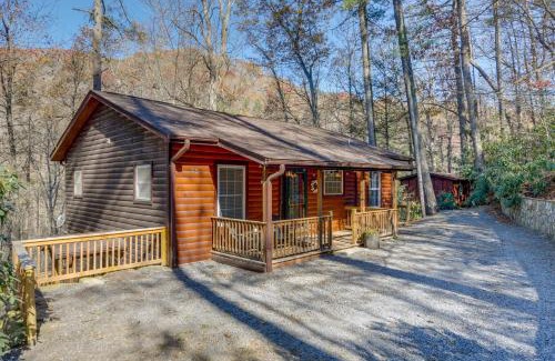 Waynesville Casa | Mtn-View Waynesville Home Near Trout Stocked Creek