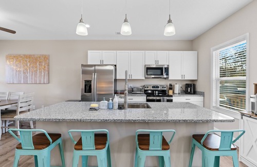 Mars Hill Casa | Mtn Views, 20 Mins to Asheville, 12 Mins to Skiing, Arcade Games