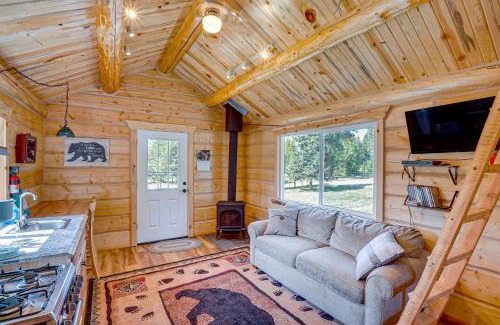 Trout Creek Apartamento | Mtn Views and Fireplace Cozy Trout Creek Tiny Home