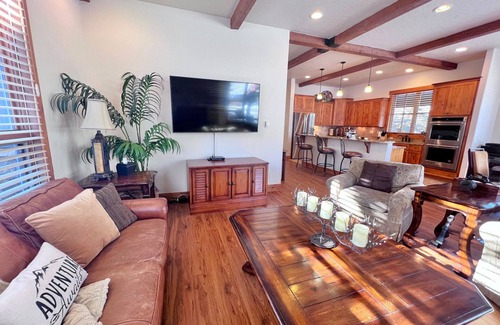 Three Peaks Chalet De Esquí | Mtn Views Dog-Friendly Ev Charger Ski/Hike