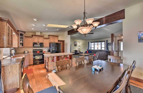 Nathrop Cabaña | Nathrop Escape w/ Grill: 2 Mi to Hot Springs!