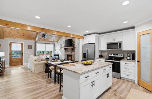Ellijay Casa | MTN Views-Hot Tub- Games-Dog Friendly
