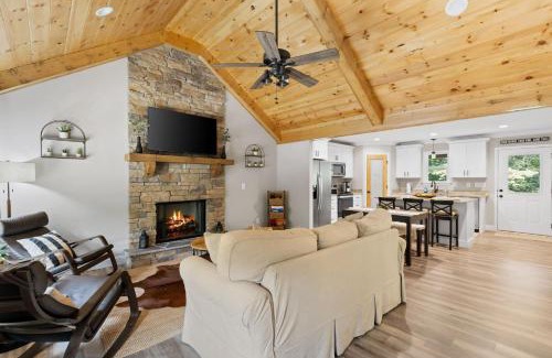Ellijay Casa | MTN Views-Hot Tub- Games-Dog Friendly