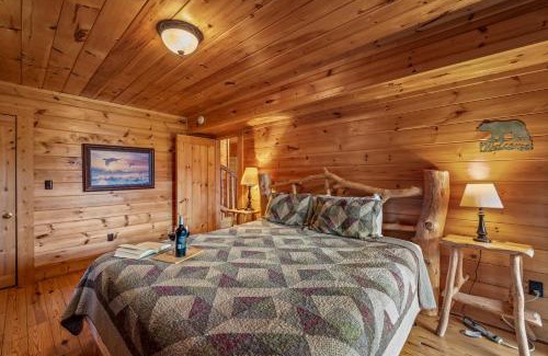 Chalet Village Casa | Mtn Views, Hot Tub, Sauna, EV, Arcade!
