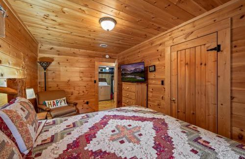 Chalet Village Casa | Mtn Views, Hot Tub, Sauna, EV, Arcade!