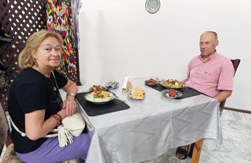 Itchan Kala Cama Y Desayuno | Mubina Khiva B&B