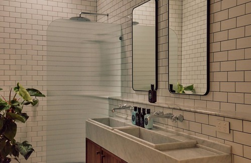 Newtown Apartamento | Mucca Suite - Boutique Apartment in Newtown