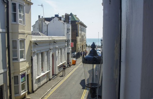 Kemptown Cabaña | Mucky Duck House Central by Brighton Holiday Lets