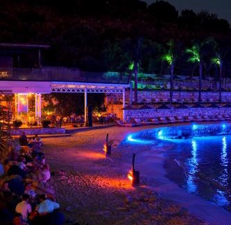 Sarande Hotel | Mucobega Hotel