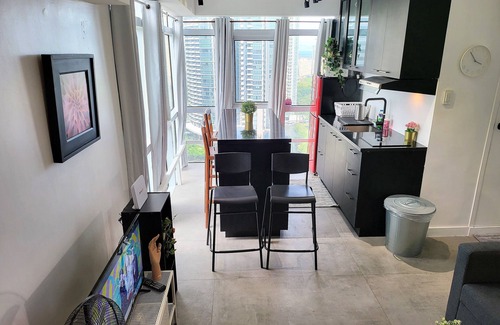 Bonifacio Global City Condominio | Muggle Stay 3.0 - 2BR in BGC Taguig City with 100mbps WIFI