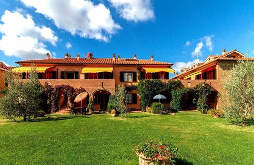 Sughera Apartamento | MUGHETTO, 2 bedrooms apartment with swimming pool