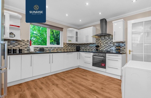 Glenisla Casa | Muirton 2 - 4 Rooms, 8 Single Beds