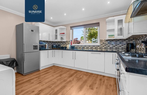 Glenisla Casa | Muirton 2 - 4 Rooms, 8 Single Beds
