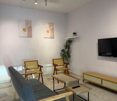 Teluk Intan Casa | Muji Homestay, 4 bedrooms, Few mins To Lean Tower by Mr Homestay