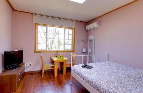 Seolcheon-myeon Casa | Muju Snow Country Pension