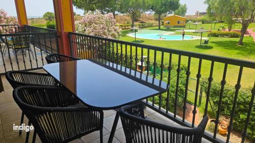 Ayamonte Apartamento | MUL001 Bright 2 bedroom Apartment with Pool View