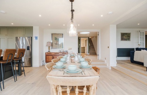 Malmesbury Casa | Mulberry Cottage 5BD in Wiltshire