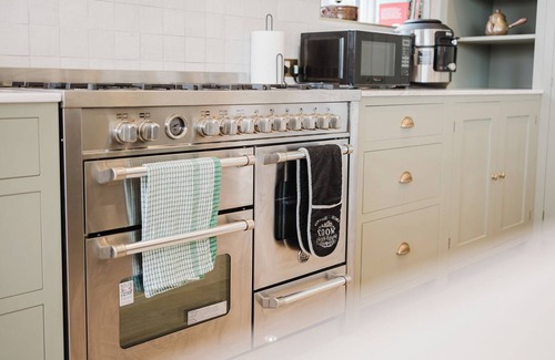 Malmesbury Casa | Mulberry Cottage 5BD in Wiltshire