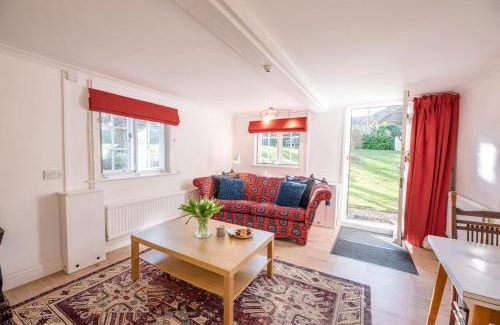 Foxhall Casa | Mulberry End, Foxhall