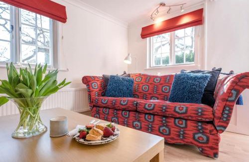 Foxhall Casa | Mulberry End, Foxhall
