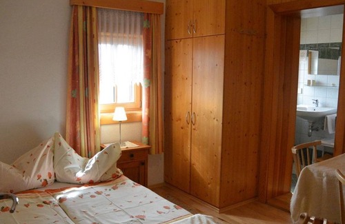 Mooswald Otro | Multi-bed room for 2-4 persons with shower/WC - Stanahof