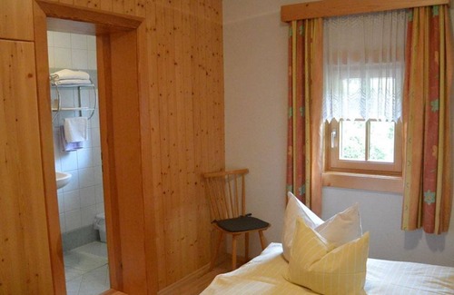 Mooswald Otro | Multi-bed room for 2-4 persons with shower/WC - Stanahof