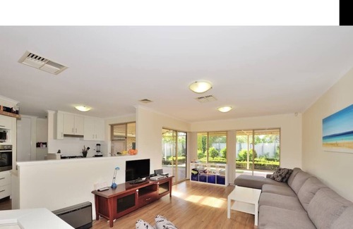 Silver Sands Casa | Multi-Family Retreat: Beach Park Views