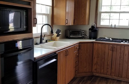 Bay View Casa | Multi-generation 1st fl Primary, close to Ohio's Vacaland attractions, fishing