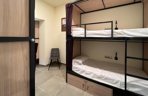 Embajadores Hostal | Multi Hostel Calvario