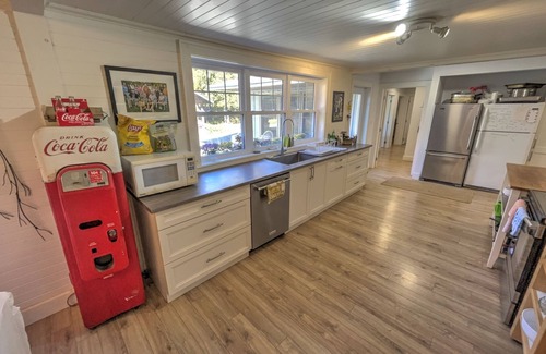 Rideau Lakes Casa | Multnomah - Multi-family estate on the Rideau