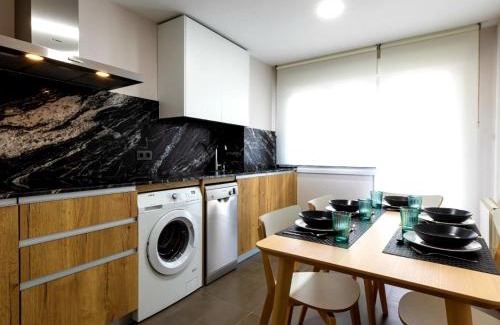 Mundaka Apartamento | Mundaka Sea & Mountain Views. Wifi, Parking