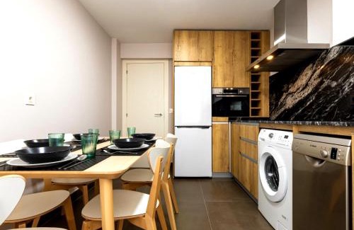 Mundaka Apartamento | Mundaka Sea & Mountain Views. Wifi, Parking