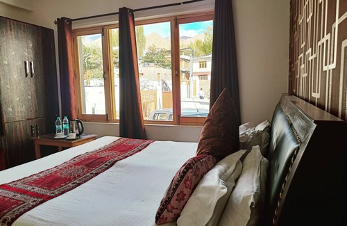 Leh Casa | Munna Palace