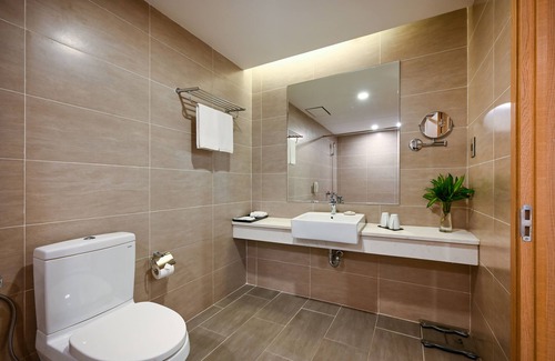Ben Nghe Hotel | Muong Thanh Grand Sai Gon Centre Hotel
