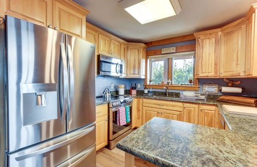 Murphy Cabina | Murphy Cabin w/ Fire Pit & Mountain Views!